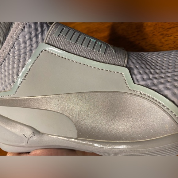 Puma Women Fierce Quilted cross trainer shoe.‎ Gray.  Size 6.  Rihanna inspired. - Picture 12 of 12